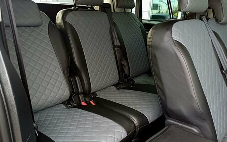 Peugeot Traveller I, 2019 год, 3 299 000 рублей, 23 фотография