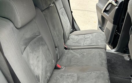 Toyota Land Cruiser Prado 150 рестайлинг 2, 2012 год, 2 900 000 рублей, 28 фотография