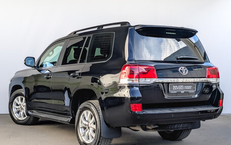 Toyota Land Cruiser 200, 2016 год, 6 200 000 рублей, 7 фотография