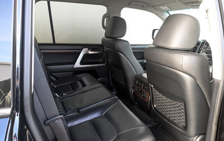 Toyota Land Cruiser 200, 2016 год, 6 200 000 рублей, 18 фотография