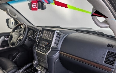 Toyota Land Cruiser 200, 2016 год, 6 200 000 рублей, 13 фотография