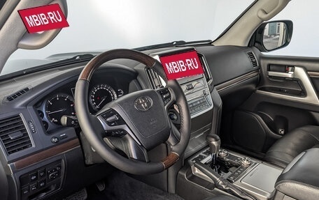 Toyota Land Cruiser 200, 2016 год, 6 200 000 рублей, 15 фотография