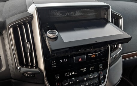 Toyota Land Cruiser 200, 2016 год, 6 200 000 рублей, 27 фотография