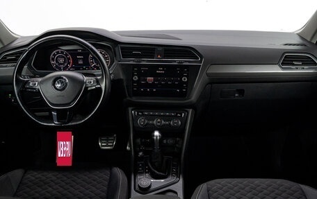 Volkswagen Tiguan II, 2018 год, 2 129 412 рублей, 18 фотография