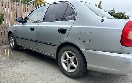 Hyundai Accent II, 2004 год, 230 000 рублей, 2 фотография
