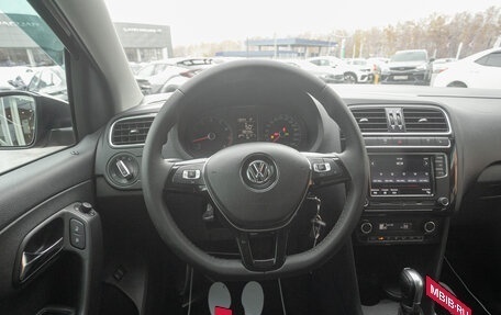 Volkswagen Polo VI (EU Market), 2017 год, 948 000 рублей, 18 фотография