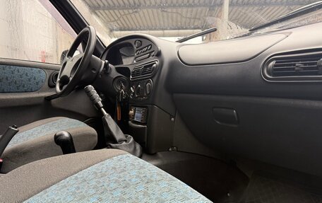 Chevrolet Niva I рестайлинг, 2004 год, 385 000 рублей, 6 фотография