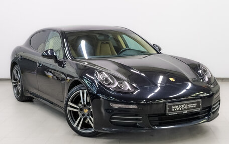 Porsche Panamera II рестайлинг, 2015 год, 3 995 000 рублей, 3 фотография