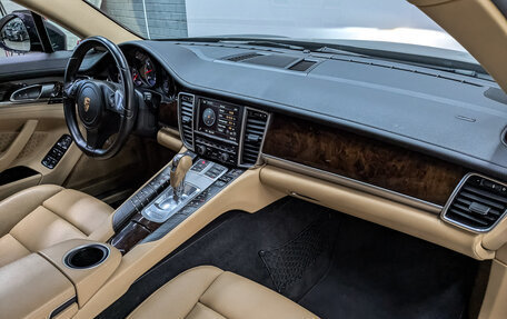 Porsche Panamera II рестайлинг, 2015 год, 3 995 000 рублей, 13 фотография