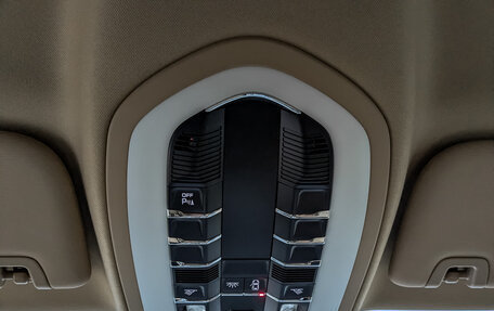 Porsche Panamera II рестайлинг, 2015 год, 3 995 000 рублей, 28 фотография