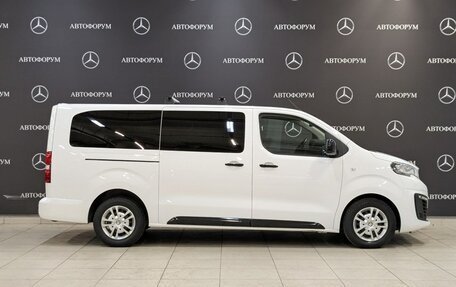 Peugeot Traveller I, 2022 год, 2 925 000 рублей, 4 фотография