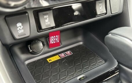 Toyota RAV4, 2025 год, 5 700 000 рублей, 16 фотография