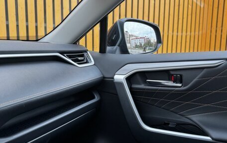Toyota RAV4, 2025 год, 5 700 000 рублей, 24 фотография