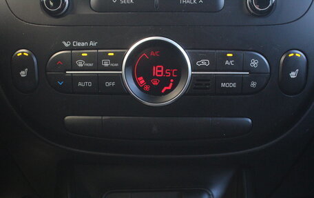 KIA Soul II рестайлинг, 2017 год, 1 100 000 рублей, 22 фотография