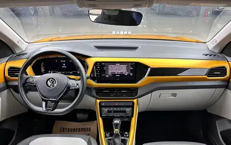 Volkswagen T-Cross I, 2022 год, 2 199 999 рублей, 5 фотография