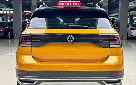 Volkswagen T-Cross I, 2022 год, 2 199 999 рублей, 4 фотография