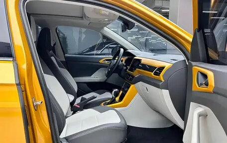 Volkswagen T-Cross I, 2022 год, 2 199 999 рублей, 9 фотография