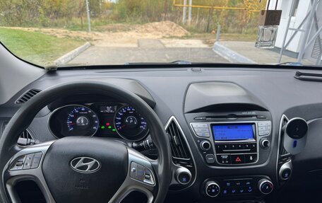 Hyundai ix35 I рестайлинг, 2010 год, 1 100 000 рублей, 13 фотография