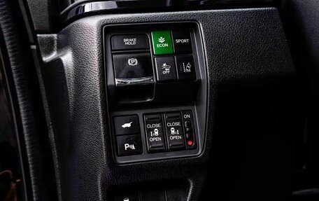 Honda Elysion, 2022 год, 3 375 000 рублей, 24 фотография
