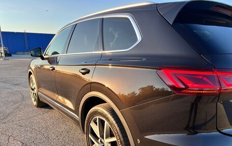 Volkswagen Touareg III, 2019 год, 5 500 000 рублей, 5 фотография