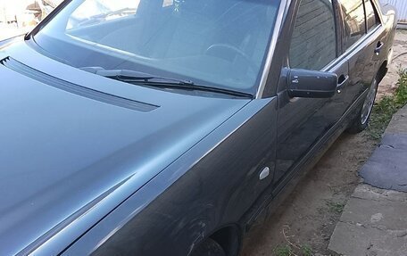 Mercedes-Benz E-Класс, 1996 год, 400 000 рублей, 6 фотография