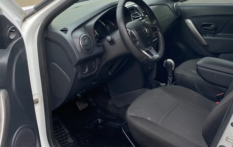 Renault Logan II, 2018 год, 650 000 рублей, 9 фотография