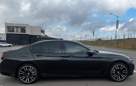 BMW 7 серия, 2019 год, 4 350 000 рублей, 3 фотография