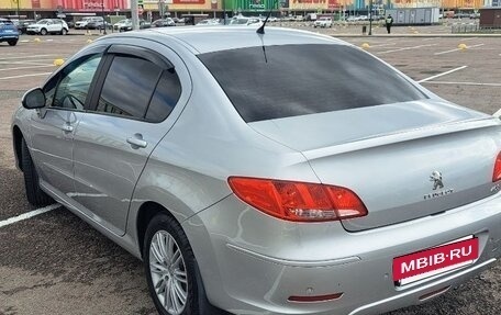 Peugeot 408 I рестайлинг, 2017 год, 935 000 рублей, 2 фотография