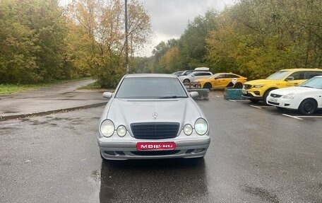 Mercedes-Benz E-Класс, 2001 год, 480 000 рублей, 1 фотография