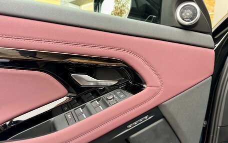 Land Rover Range Rover Evoque II, 2025 год, 7 200 000 рублей, 19 фотография