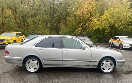 Mercedes-Benz E-Класс, 2001 год, 480 000 рублей, 7 фотография