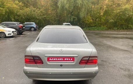 Mercedes-Benz E-Класс, 2001 год, 480 000 рублей, 5 фотография