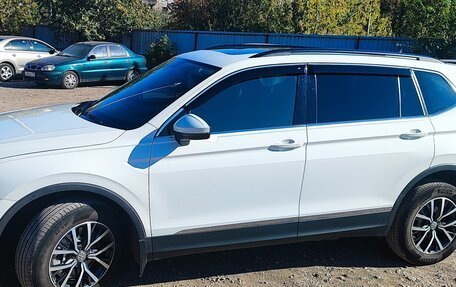Volkswagen Tiguan II, 2019 год, 2 400 000 рублей, 8 фотография