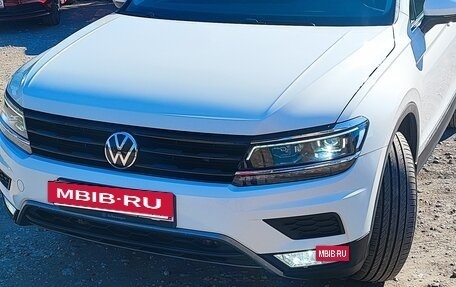 Volkswagen Tiguan II, 2019 год, 2 400 000 рублей, 7 фотография