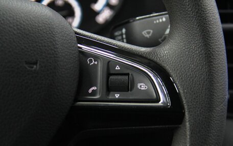 Skoda Karoq I, 2020 год, 2 200 000 рублей, 21 фотография