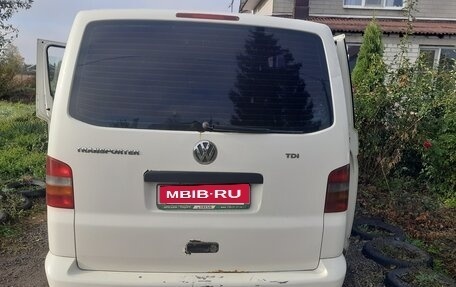 Volkswagen Transporter T5 рестайлинг, 2004 год, 940 000 рублей, 5 фотография