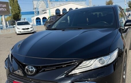 Toyota Camry, 2018 год, 3 300 000 рублей, 3 фотография