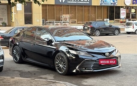 Toyota Camry, 2018 год, 3 300 000 рублей, 22 фотография