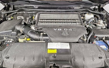 Toyota Land Cruiser 200, 2013 год, 2 785 150 рублей, 16 фотография