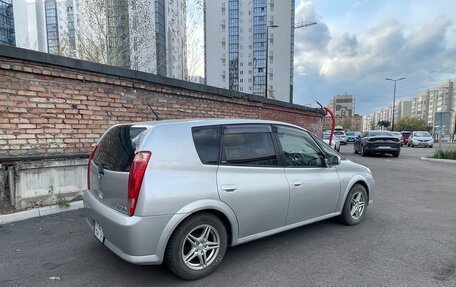 Toyota Opa I рестайлинг, 2002 год, 535 000 рублей, 4 фотография