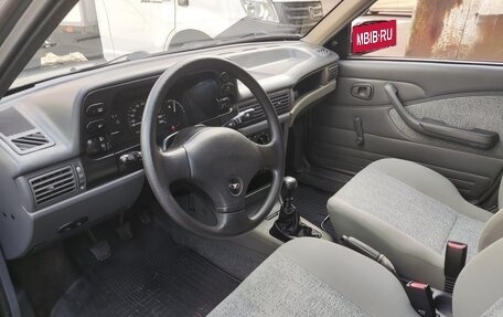 Daewoo Nexia I рестайлинг, 2004 год, 270 000 рублей, 10 фотография