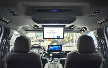 Toyota Sienna, 2022 год, 4 742 000 рублей, 14 фотография