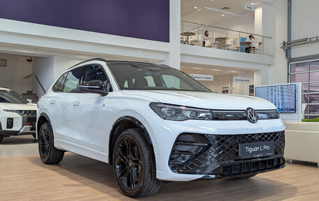 Volkswagen Tiguan, 2025 год, 4 990 000 рублей, 3 фотография