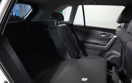 Toyota RAV4, 2019 год, 2 949 000 рублей, 15 фотография