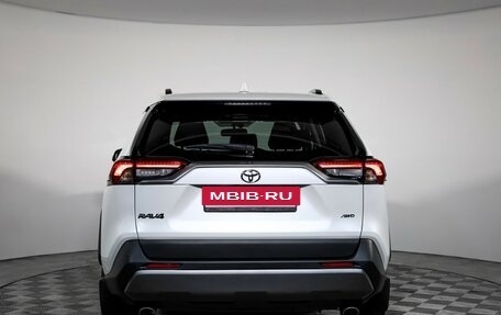 Toyota RAV4, 2019 год, 2 949 000 рублей, 4 фотография