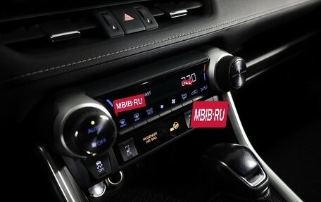 Toyota RAV4, 2019 год, 2 949 000 рублей, 21 фотография