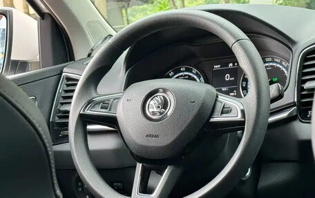 Skoda Karoq I, 2021 год, 1 900 001 рублей, 9 фотография