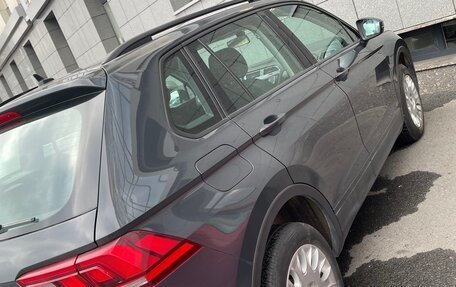 Volkswagen Tiguan II, 2017 год, 1 500 000 рублей, 2 фотография