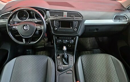Volkswagen Tiguan II, 2017 год, 1 670 000 рублей, 15 фотография