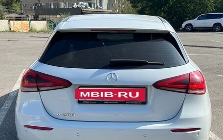 Mercedes-Benz A-Класс, 2019 год, 1 950 000 рублей, 4 фотография